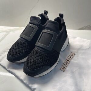 Roger Vivier Viv Run sneakers in black